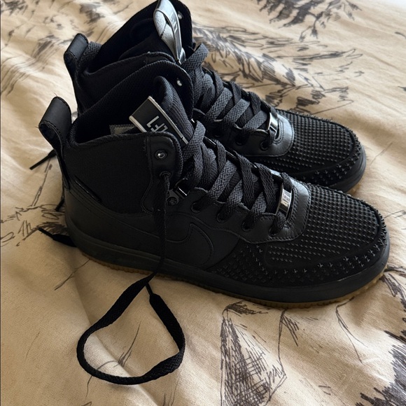 Nike Lunarforce Duckboot size 8 women’s - Picture 2 of 9